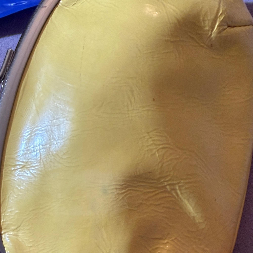Yellow Leather Kiss-Lock Clutch Wallet - Picture 13 of 13